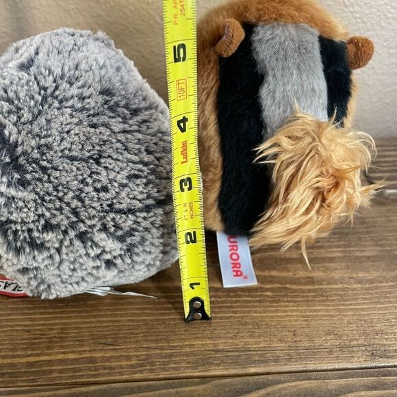 Douglas Hedgehog and Aurora Soft Fluffy Chipmunk - Picture 8 of 12